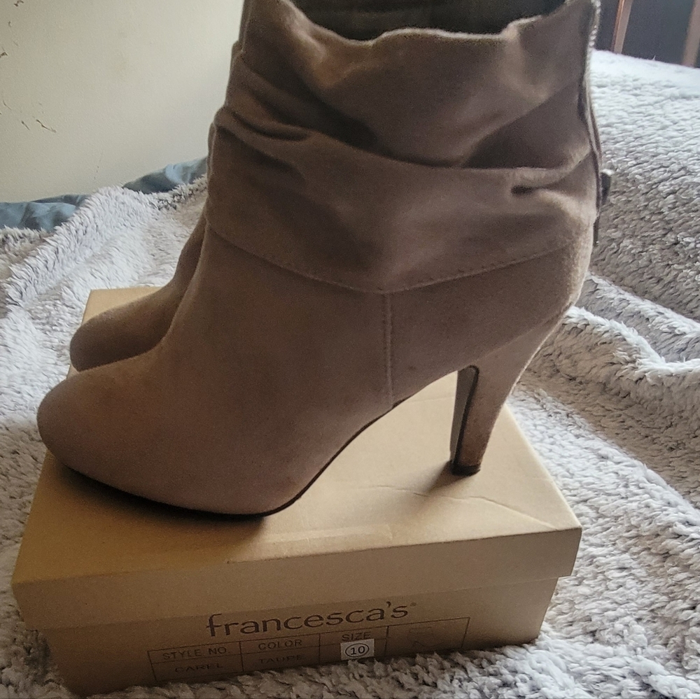 Booties - Picture 4 of 5